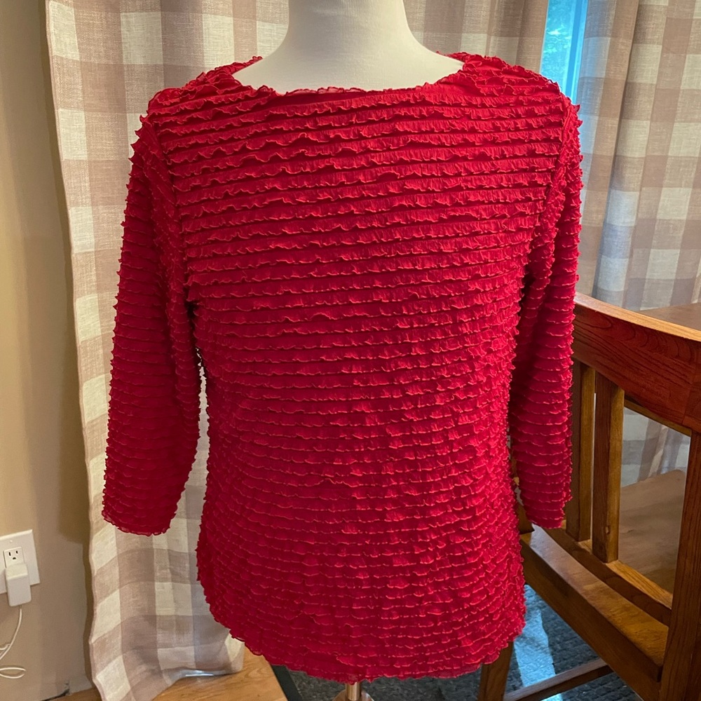 Coldwater Creek Red ruffled 3/4 sleeve, lined top